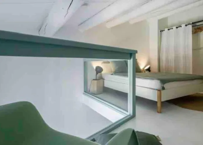 Beau Studio Duplex Plein Centre